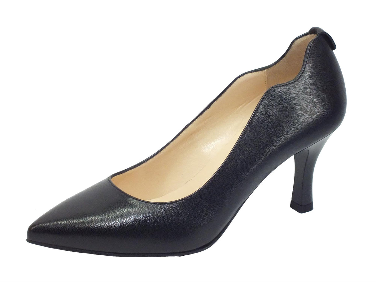 Nero Giardini NeroGiardini I013470DE Nappa Nero Decolté elegante a punta per Donna in pelle tacco basso Nero