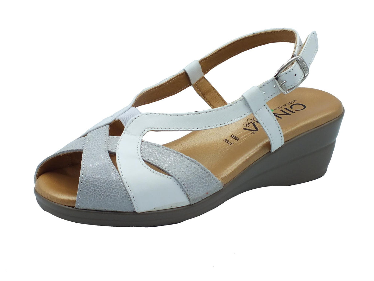 Cinzia Soft Cinzia Soft IO173690 Bianco Sandali Confort Donna in pelle zeppa media fibbia Bianco