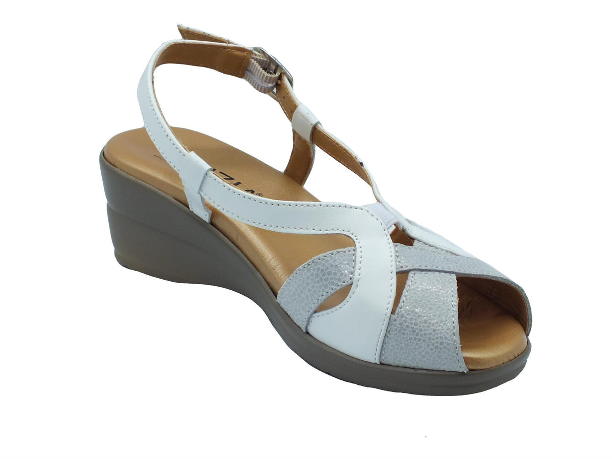 Cinzia Soft Cinzia Soft IO173690 Bianco Sandali Confort Donna in pelle zeppa media fibbia Bianco