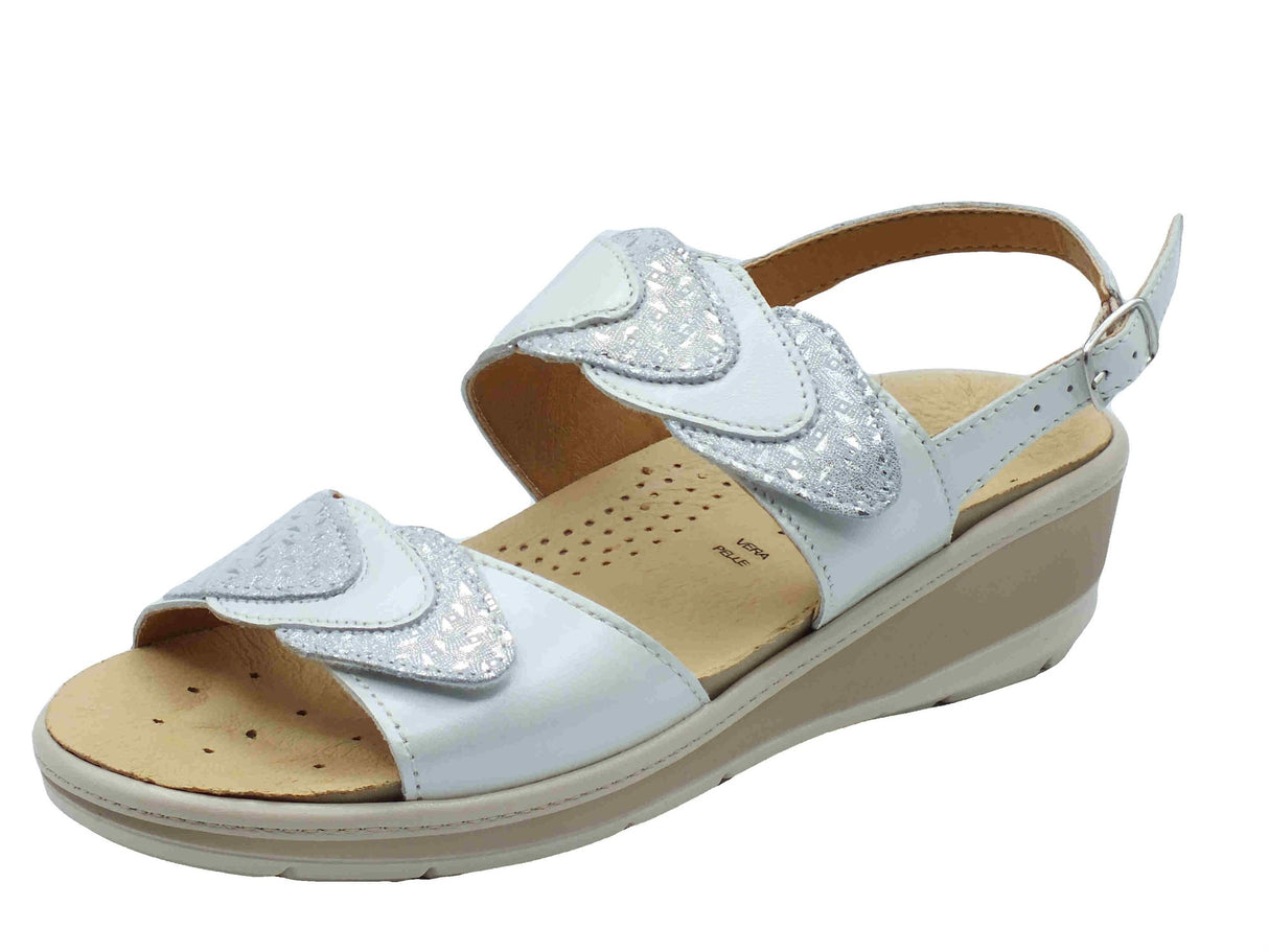 Cinzia Soft Cinzia Soft IO12636C Bianco Perla Sandali Confort Donna pelle zeppa media doppio stretch fibbia Bianco