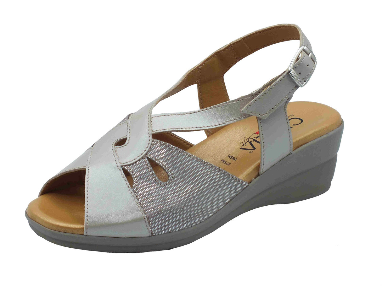 Cinzia Soft Cinzia Soft IO17109C Beige Rame Sandali Confort Donna in pelle zeppa media fibia Beige Rame
