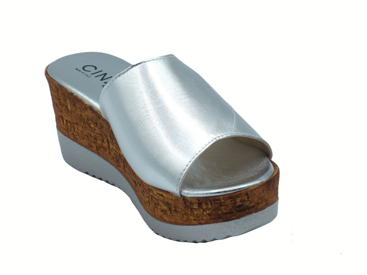 Cinzia Soft Cinzia Soft IAF53480 Argento Sandali scalsati per Donna con zeppa alta in pelle Argento