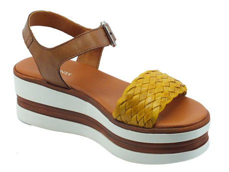 Pregunta Pregunta PQ66055000 Giallo Cuoio Sandali in pelle per Donna con zeppa alta Giallo Cuoio