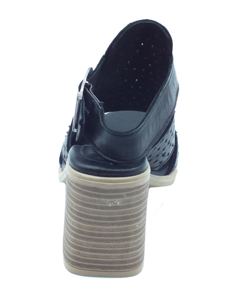 Carmela Carmela 160649 BN. Piel Negro Sandali accollati Donna in pelle laserata tacco alto tallone in memory nero