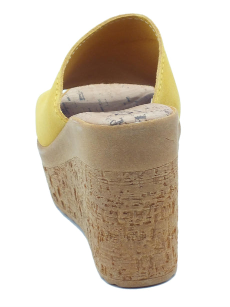 Cinzia Soft Cinzia Soft IIAF313320 Giallo Sandali Scalsati per Donna in nabuk con zeppona effetto legno Giallo