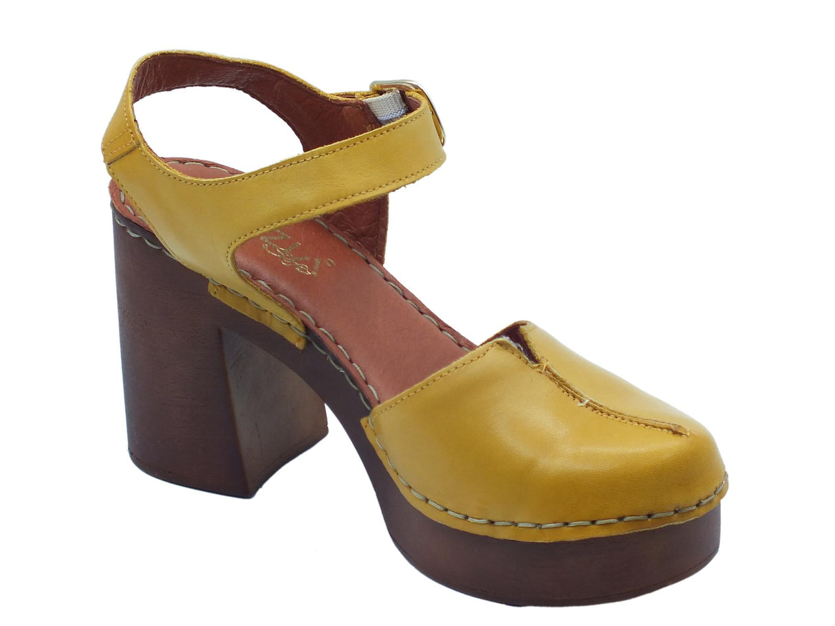 Cinzia Soft Cinzia Soft PQ8235460 Kayak Ocra Sandali con tacco alto e plateau per Donna in pelle con fibietta Ocra