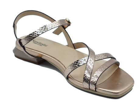 Nero Giardini NeroGiardini E307330DE Blade Phard Sandali con tacchetto basso per Donna in pelle squamata Acciaio