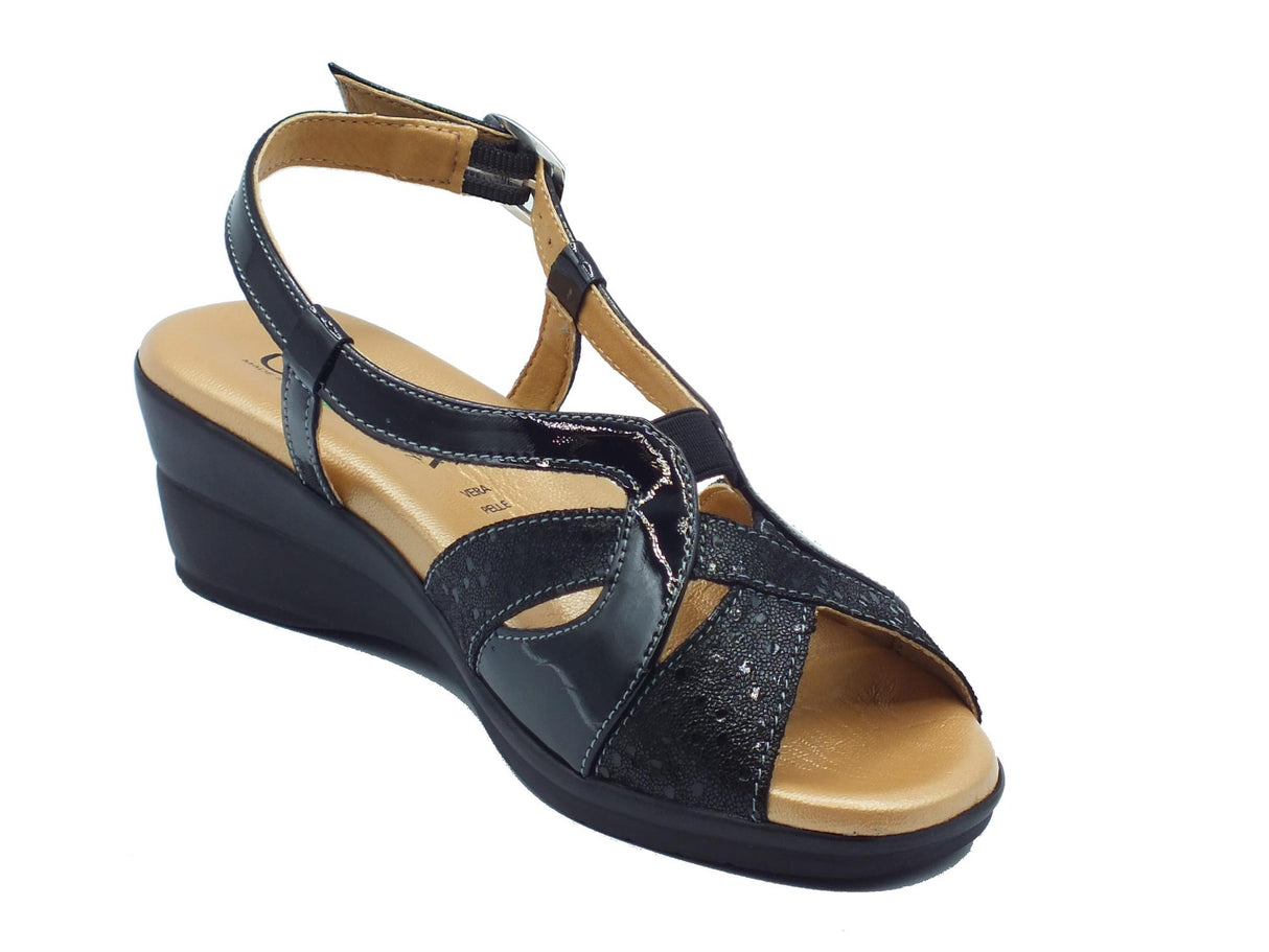 Cinzia Soft Cinzia Soft IO173690 Nero Sandali Confort Donna in pelle zeppa media fibbia Nero