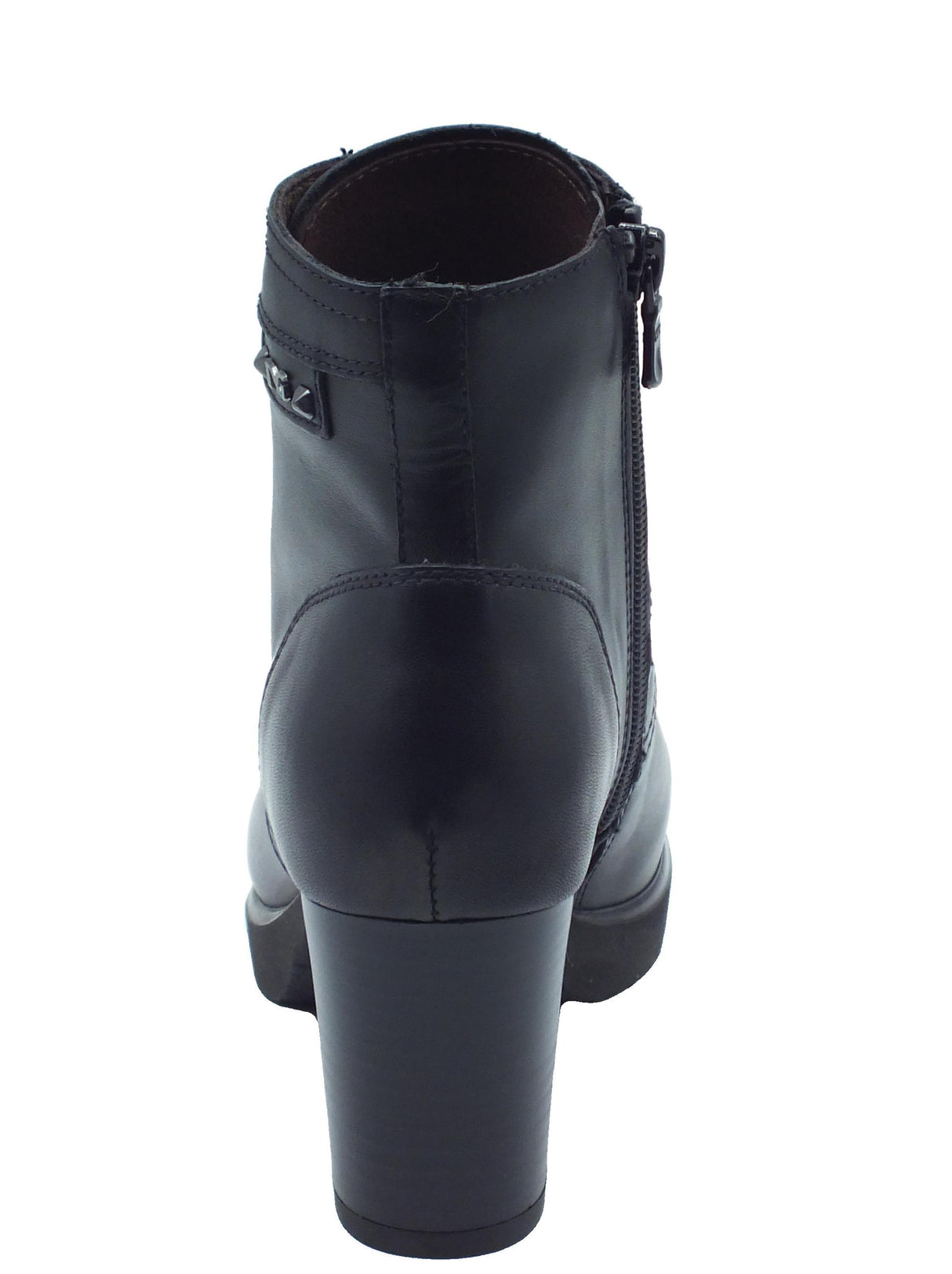 Nero Giardini NeroGiardini I411201D Guanto Nero Tronchetti per Donna in pelle con lampo e lacci Nero