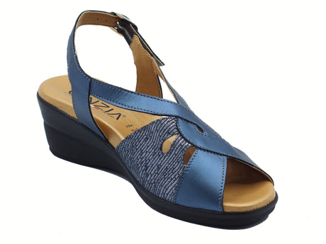 Cinzia Soft Cinzia Soft IO17109C Blu Perla Sandali Confort Donna in pelle zeppa media fibia Blu