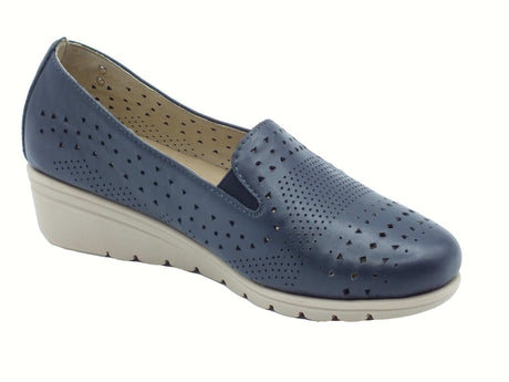 Cinzia Soft Cinzia Soft IV2121740A Airone Ballerine per Donna in pelle traforata blu con zeppa media Airone