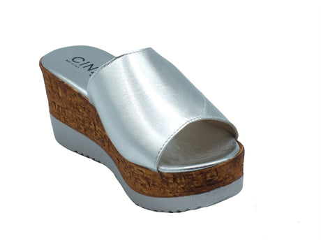 Cinzia Soft Cinzia Soft IAF53480 Argento Sandali scalsati per Donna con zeppa alta in pelle Argento