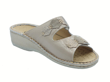 Cinzia Soft Cinzia Soft IM2412ZW Beige Sandali confort per Donna in nabuk pelle fibia doppia chiusura a strappo Beige