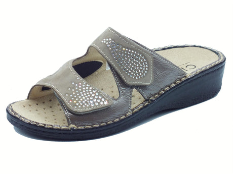 Cinzia Soft Cinzia Soft IM24259 Taupe Ciabatte per Donna in pelle verniciata doppio strappo Taupe