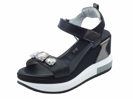 Nero Giardini NeroGiardini E410685D Tamigi Nero Sandali per Donna in pelle con zeppa alta Nero