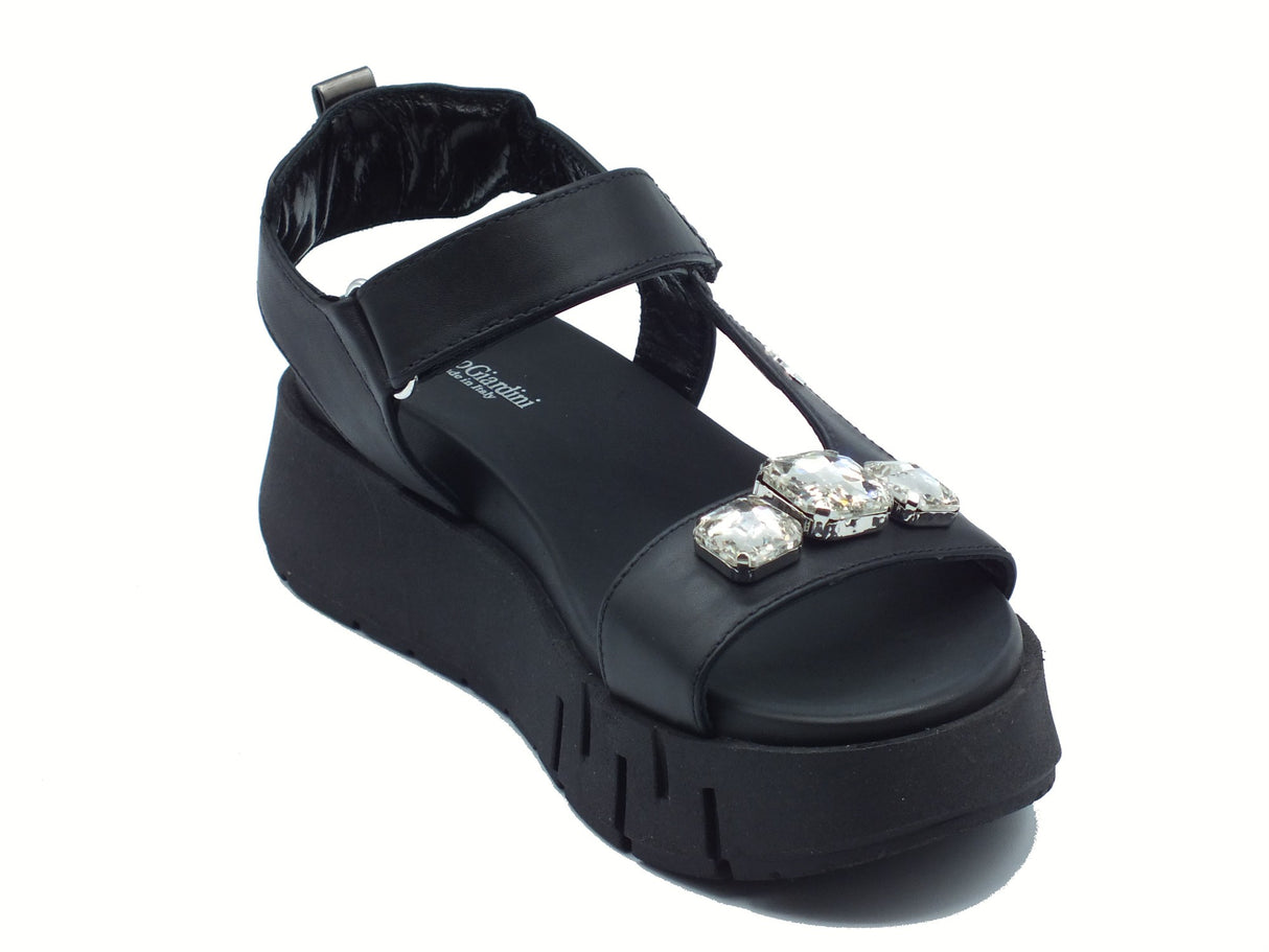 Nero Giardini NeroGiardini E410707D Tamigi Nero Sandali per Donna in pelle con strappo e zeppa media Nero