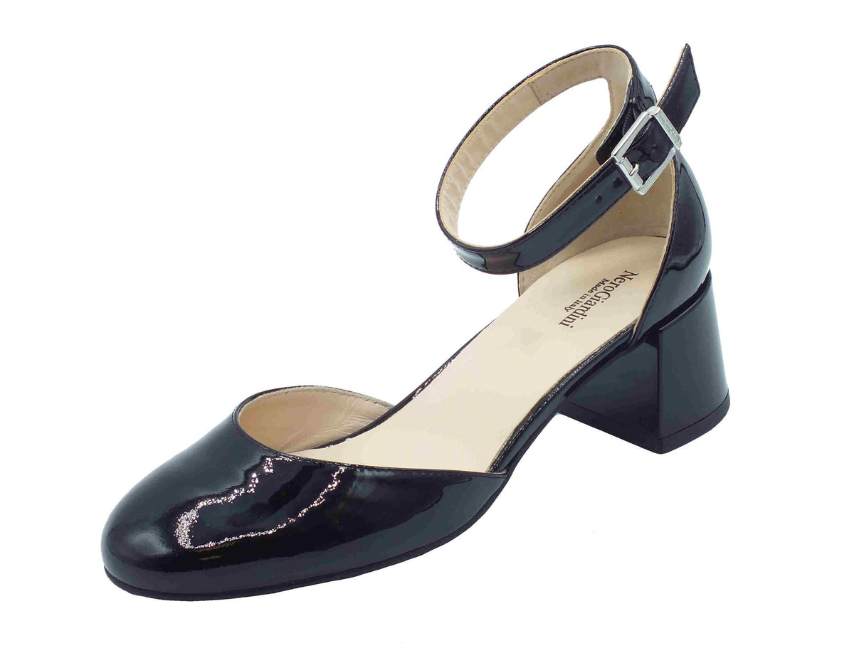 Nero Giardini NeroGiardini E512340D Vernice Nero Decoltè elegante per donna con cinturino e tacco basso Nero