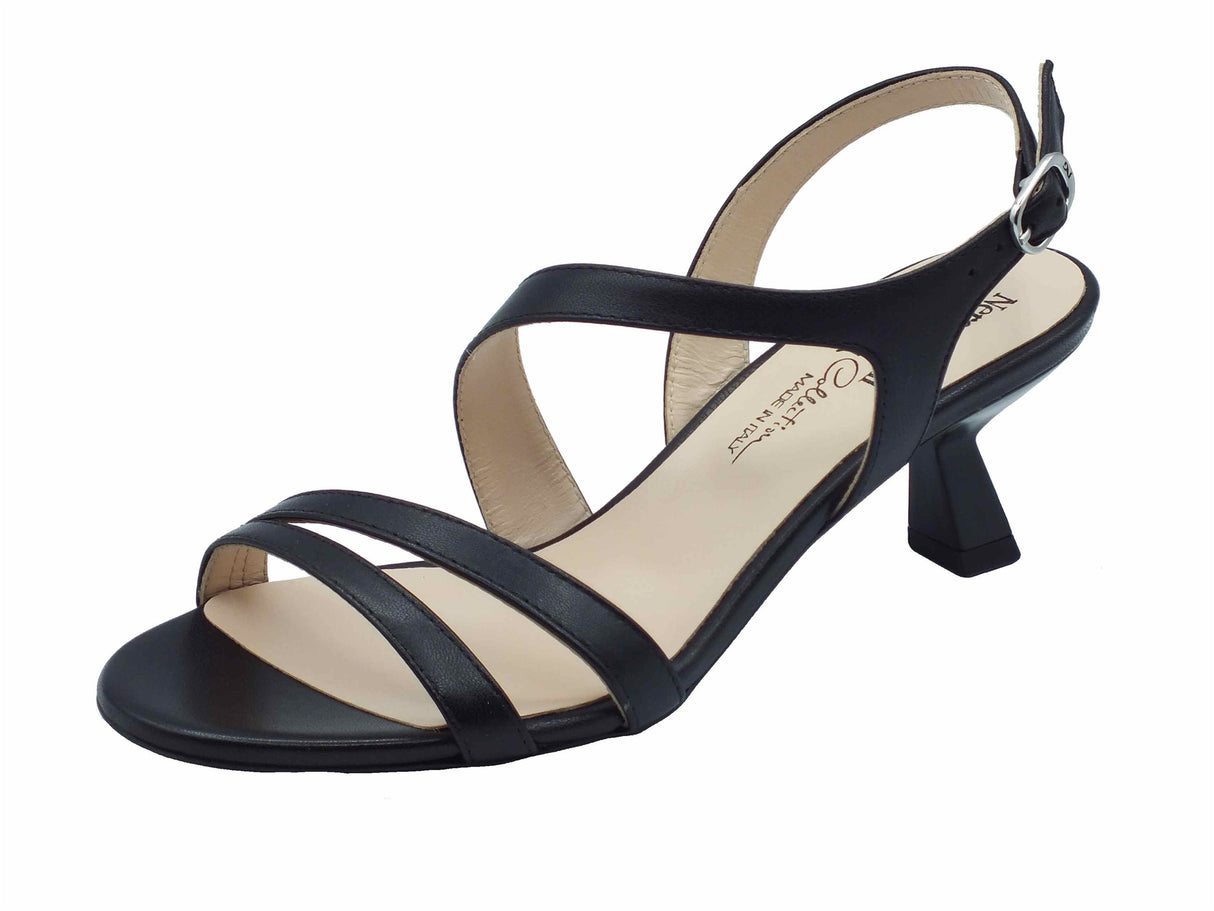 Nero Giardini NeroGiardini E513221DE Nappa Nero Sandali eleganti per donna in pelle con cinturino e tacco medio Nero