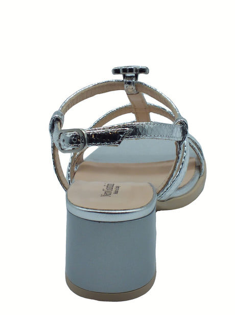 Nero Giardini NeroGiardini E513260D Blade Argento Sandali per donna in pelle laminata e brillanti con cinturino e Argento