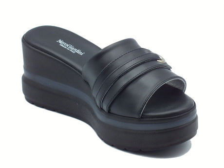 Nero Giardini NeroGiardini E513514D Barolo Nero Sandali Scalsati per Donna in pelle con zeppa alta Nero