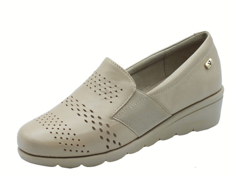 Valleverde Valleverde VS10334 Nappa Crema Mocassini con zeppa per donna in pelle traforata zeppa media Crema