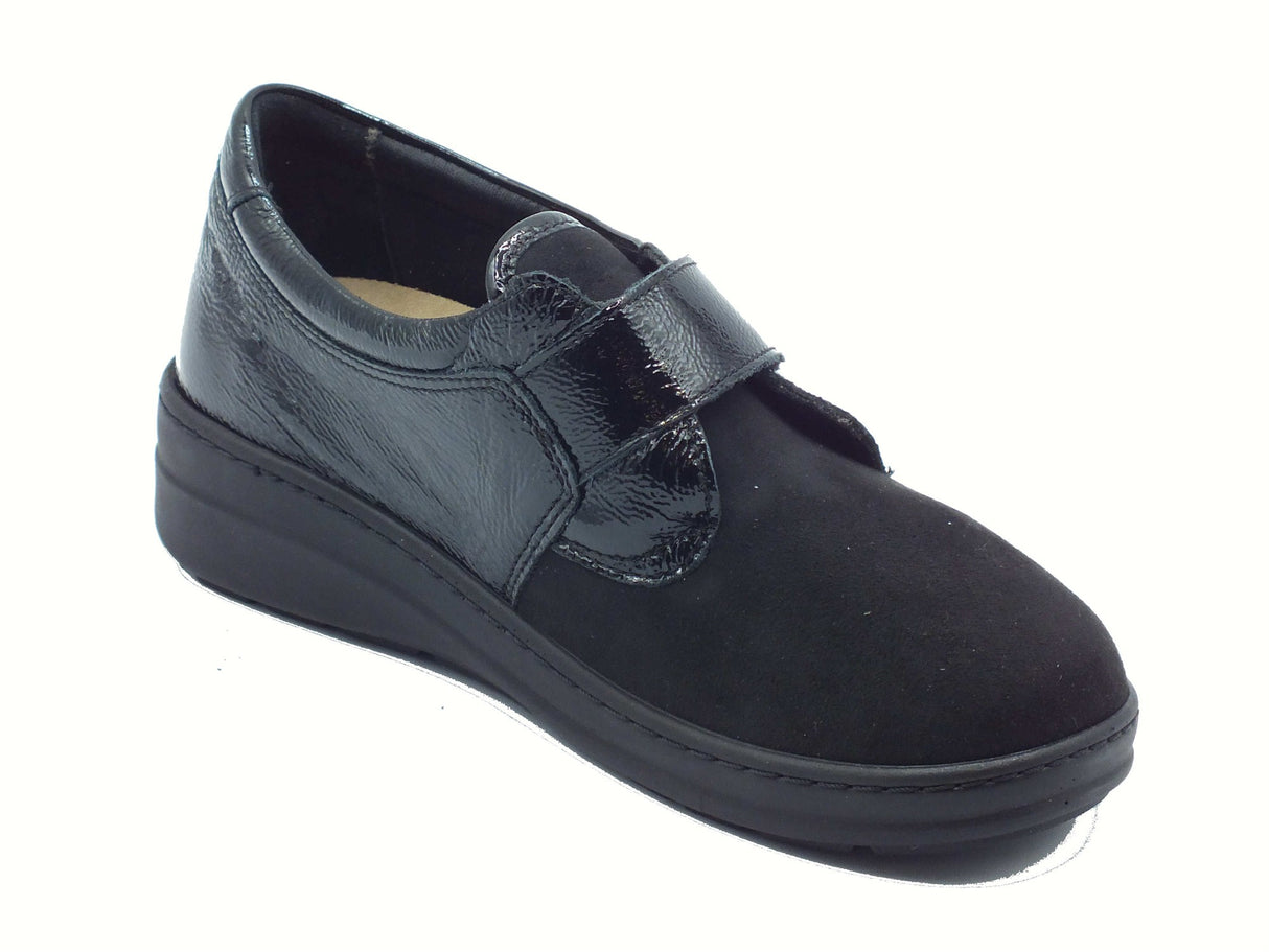 Cinzia Soft Cinzia Soft IM54081 Nero Sneakers Confort per Donna in pelle verniciata zeppa bassa stretch Nero