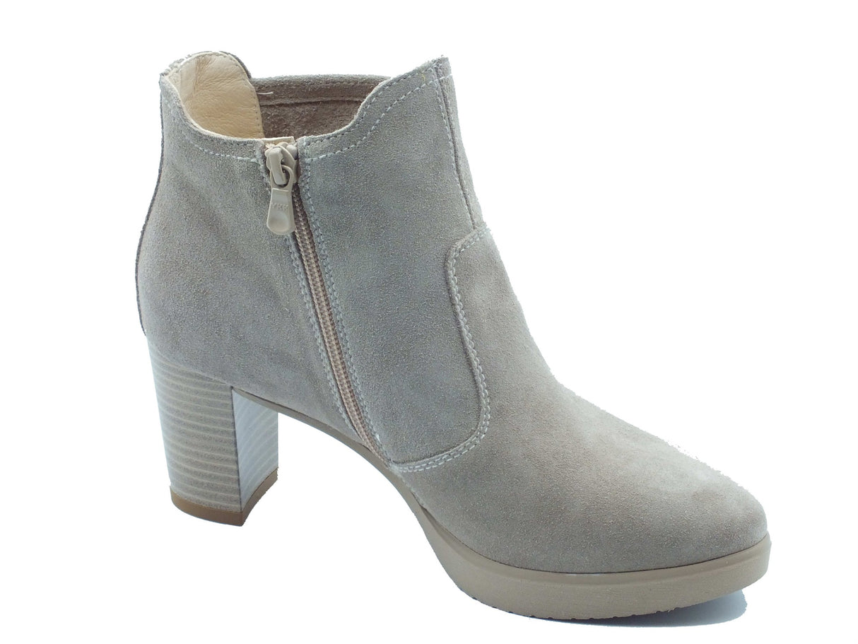 Nero Giardini Nero Giardini Tronchetti con tacco Donna E615081D Velour Creta pelle beige Creta