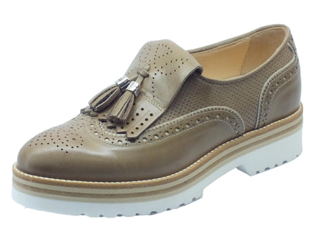 Nero Giardini Mocassini NeroGiardini per donna in pelle effetto duilio colore tortora con pattina Tortora Sabbia