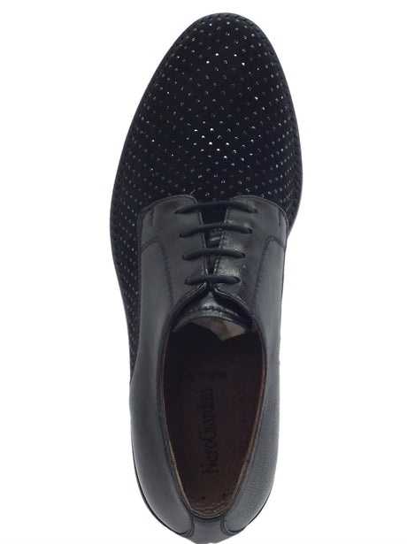 Nero Giardini Scarpe NeroGiardini per donna in camoscio e pelle nera con bulloncini Nero