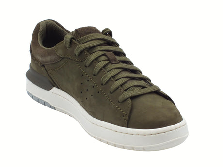 Clarks Clarks Courtlite2 Run Olive Nubuck Sneakers Sportive per Uomo in nabuk verde verde