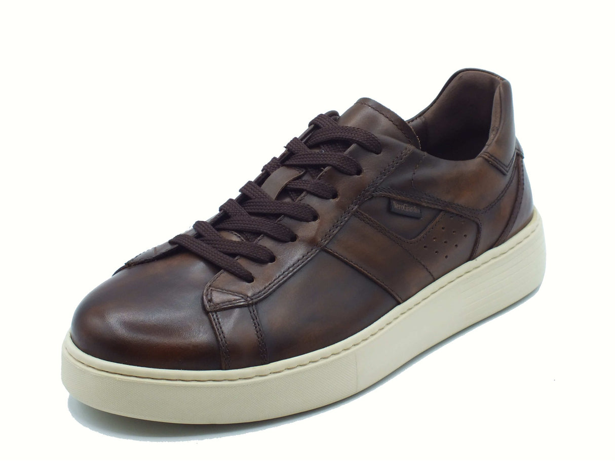 Nero Giardini NeroGiardini I500971U Delavato Beige Sneakers Sportive per Uomo in pelle Testa moro con lacci Beige